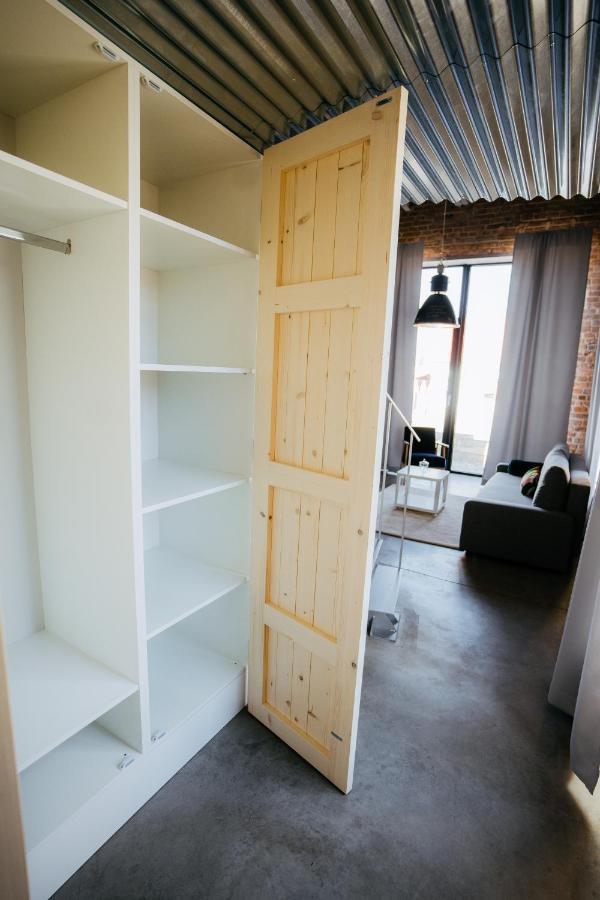 Smaltovna Lofty Apartment Lucenec Luaran gambar