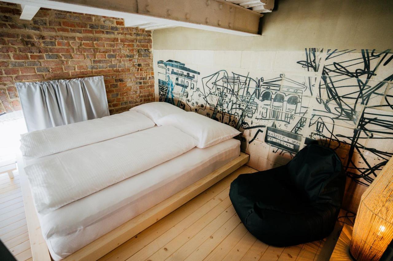 Smaltovna Lofty Apartment Lucenec Luaran gambar